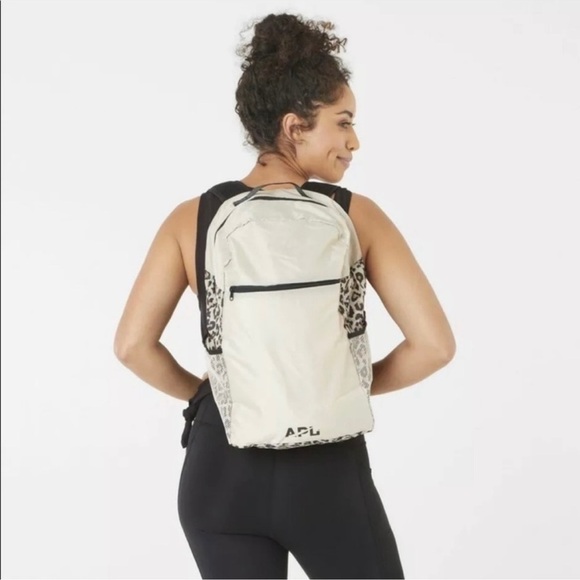 APL All Purpose Packable Backpack Tan Leopard Print Adjustable Mesh Side Pockets - Picture 1 of 7